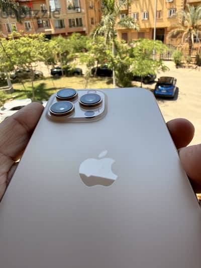 Apple - iPhone 16 Pro Max