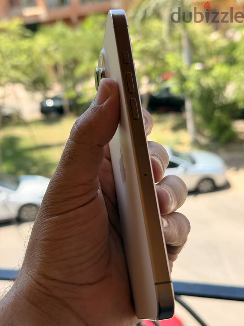Apple - iPhone 16 Pro Max 2