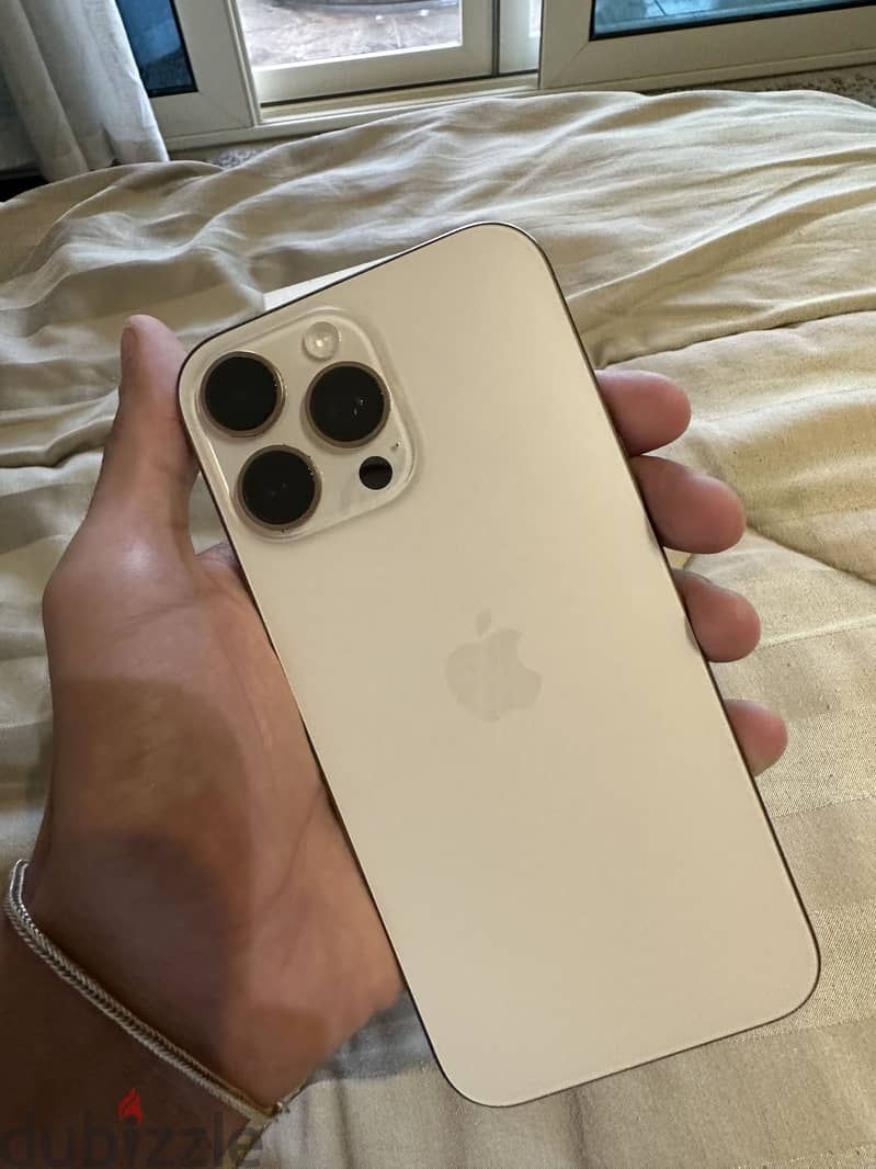 Apple - iPhone 16 Pro Max 2