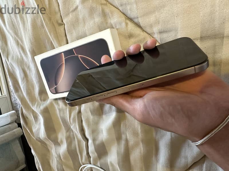 Apple - iPhone 16 Pro Max 5
