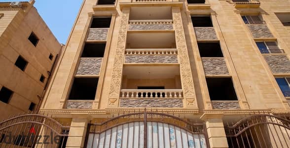 شقة للبيع في الأندلس التجمع الخامس استلام فوري فرصة رائعة لامتلاك شقة بسعر مميز في واحدة من أفضل مناطق التجمع الخامس، مناسبة للسكن أو الاستثمار