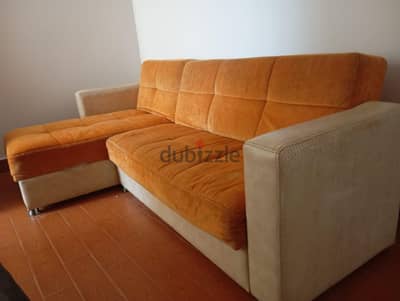 ركنه بتفتح سرير و فتيه ماركة استقبال