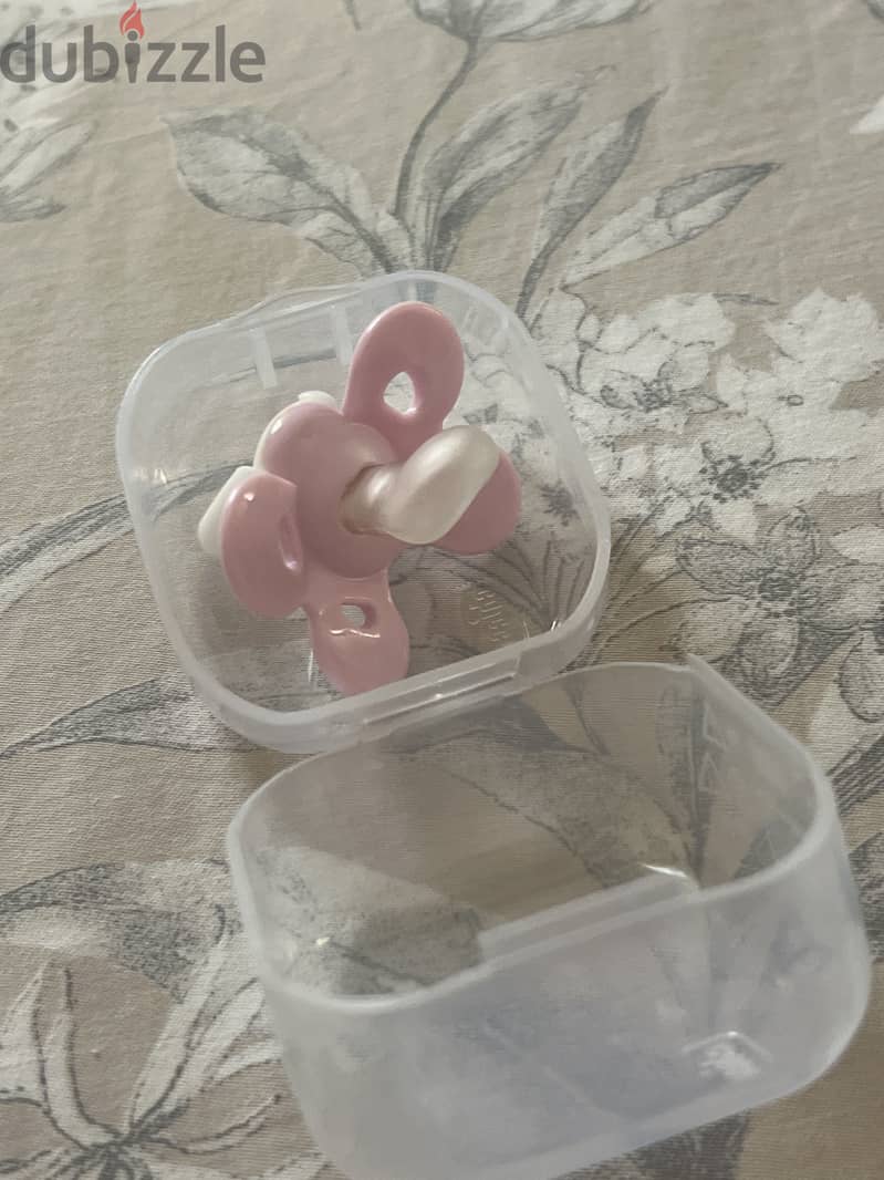 Chicco pacifier 6-18 months 1