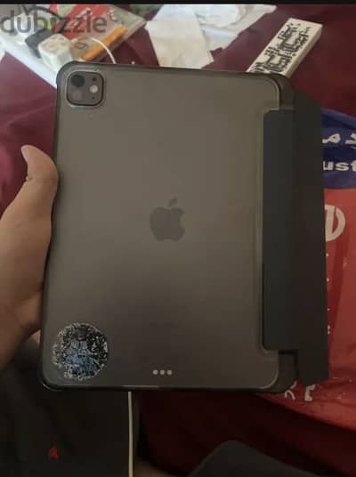 ايباد برو m4 512 gb بطارية93