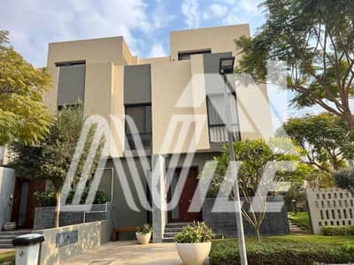 تاون هاوس كورنر متشطب فيو مفتوح بسعر مميز للبيع في كمبوند البروج - مدينه الشروق Al Burouj Compound - Shorouk City