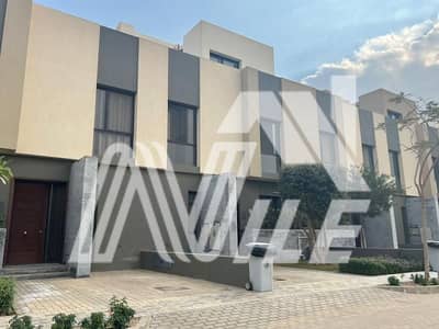 Fully Finished Townhouse For Sale Open View, At A Special Price in Al Burouj Compound - Shorouk City