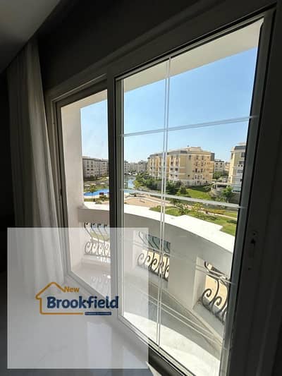 Luxury Ultra Super Lux iVilla Roof Type A For Sale Direct View on the Majestic Lake | Mountain View Hyde Park