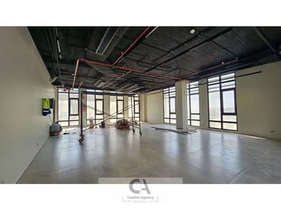 Office for rent, 136 sq m, in District 5 at a special price - finished with air conditioning - Fifth Settlement