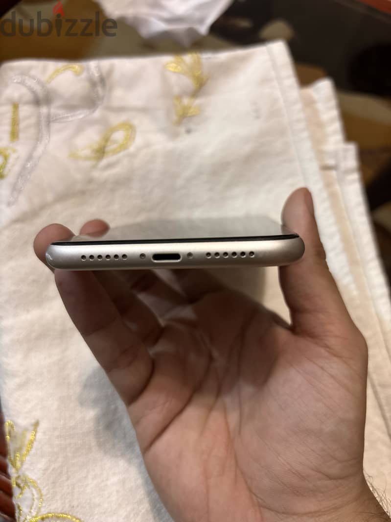 Apple - iPhone 11 2