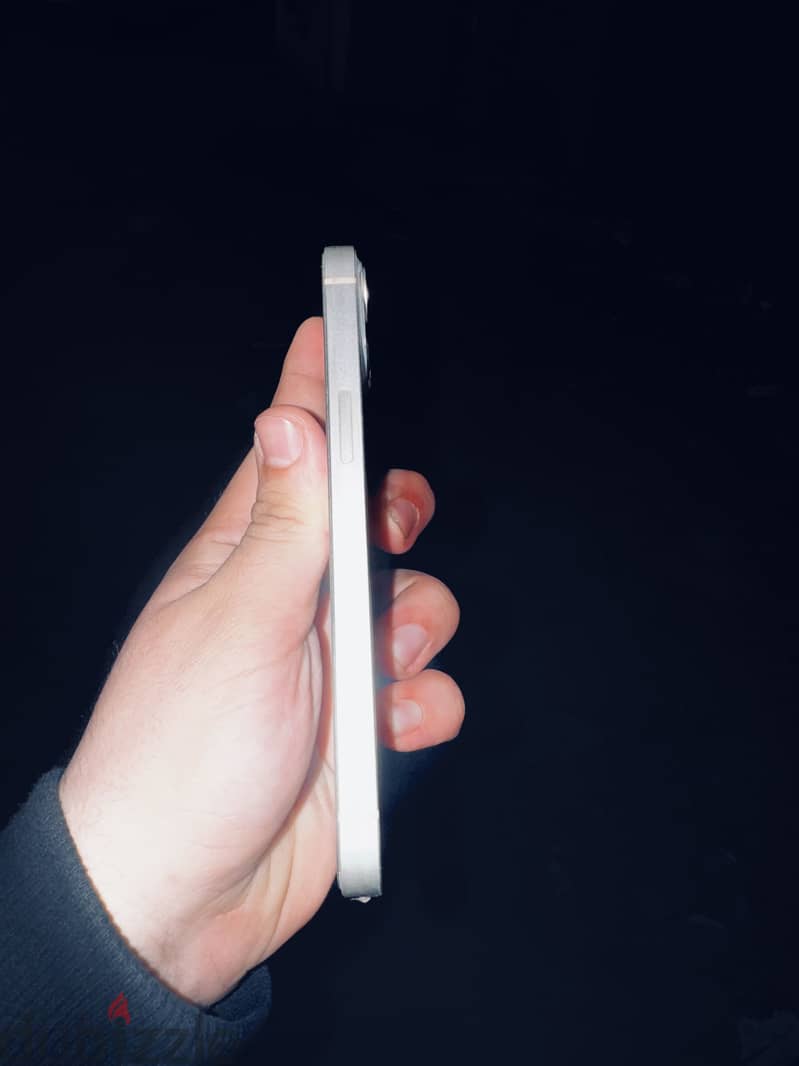 iPhone 13 1