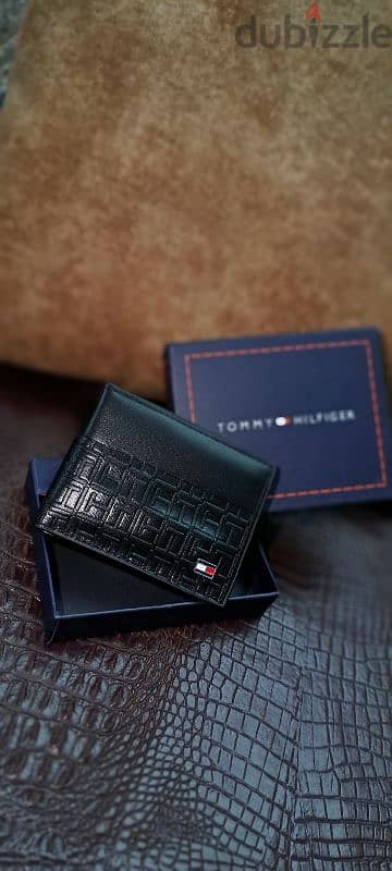محفظة  TOMMY
