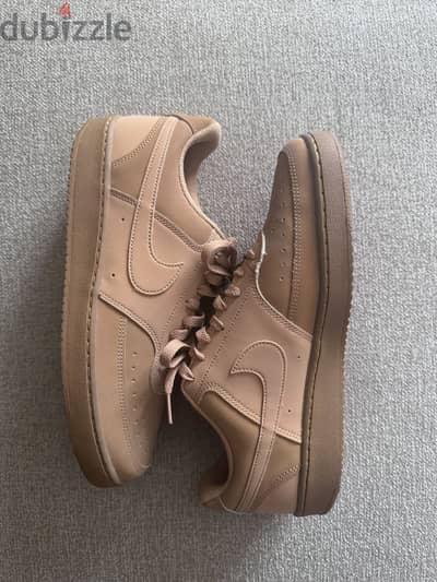Nike Air Force Gumsole - Size 43