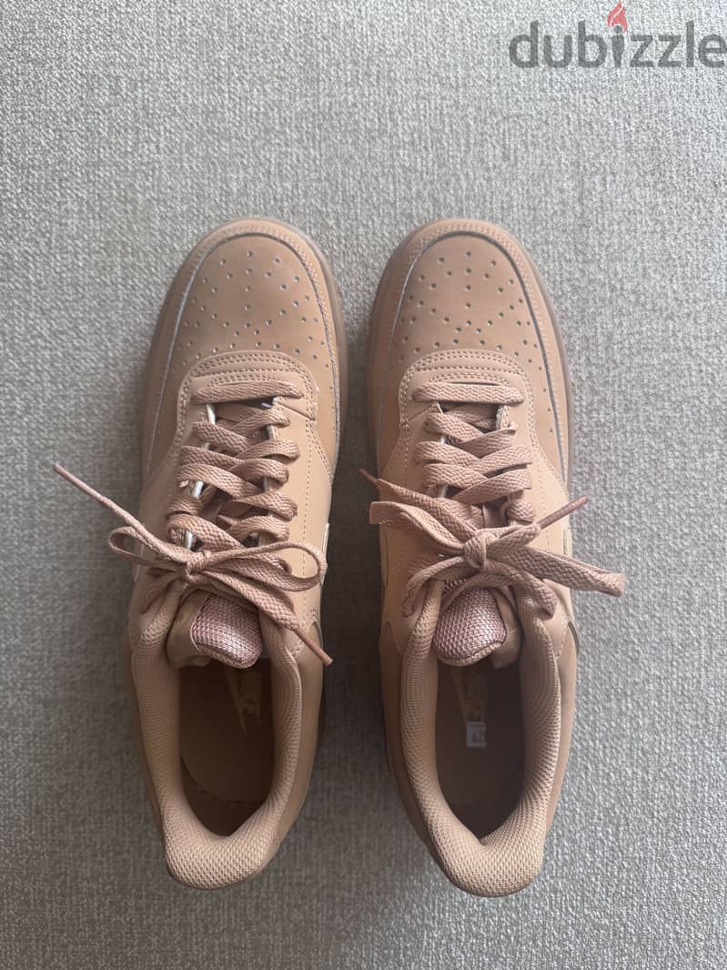 Nike Air Force Gumsole - Size 43 1