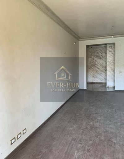 Apartment for rent in Sheikh Zayed, near the Zed, Al Rabwa and Al Yasmin compounds. Includes kitchen, air conditioning, and two bedrooms. Apartment for rent in Sheikh Zayed, near the Zed, Al Rabwa and Al Yasmin compounds. Includes kitchen, air conditioning, and two bedrooms.