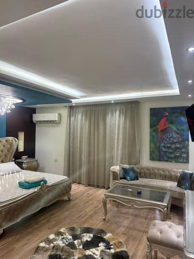 فرصة مميزة. . شقة مفروشة بأثاث فاخر جديد في المهندسين بجوار نادي الصيد