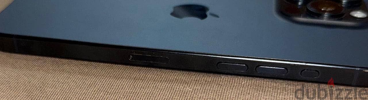 Apple - iPhone 15 Pro Max 11