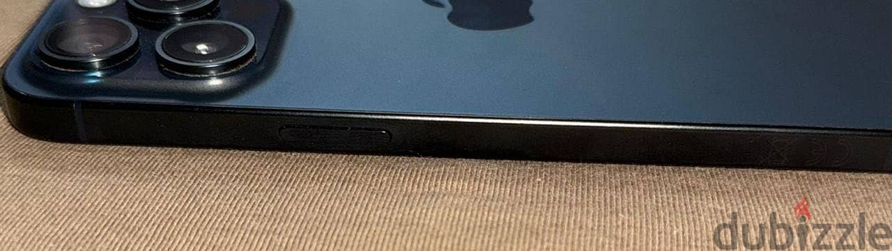 Apple - iPhone 15 Pro Max 12