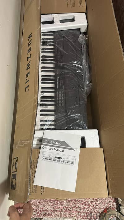 Kurzweil KA90 Arranger Stage Piano (like new)
