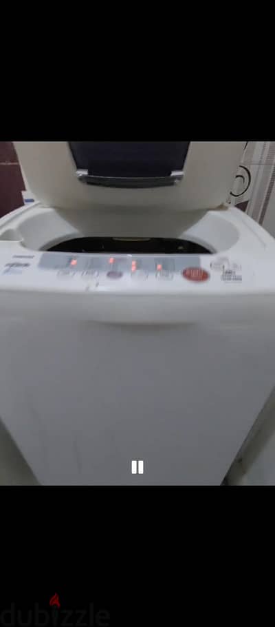 البائع