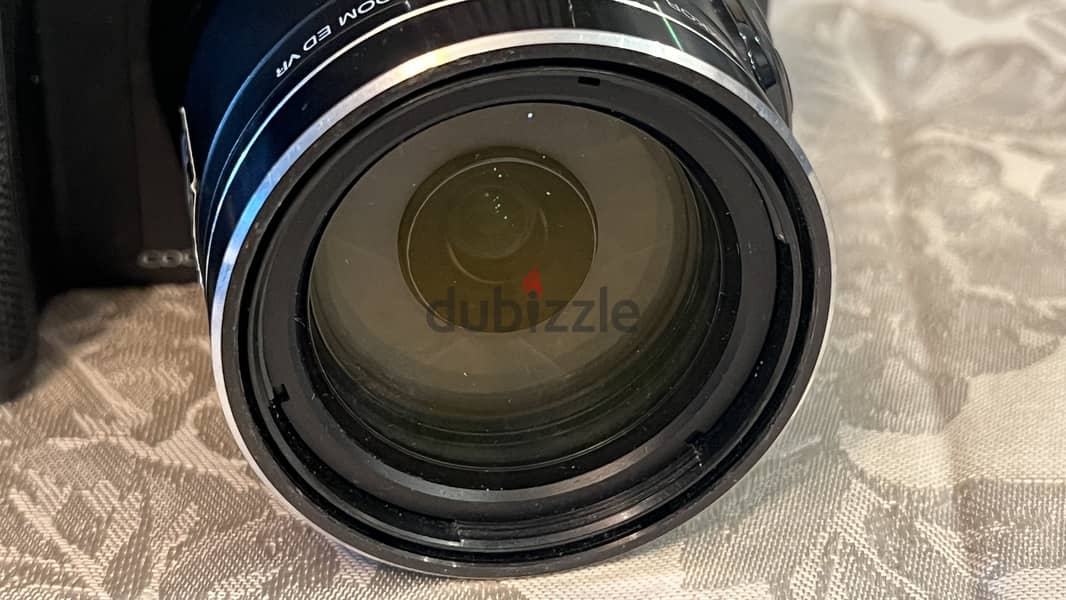 Nikon coolpix B700 8