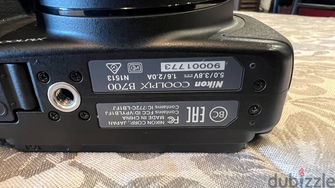 Nikon coolpix B700 9
