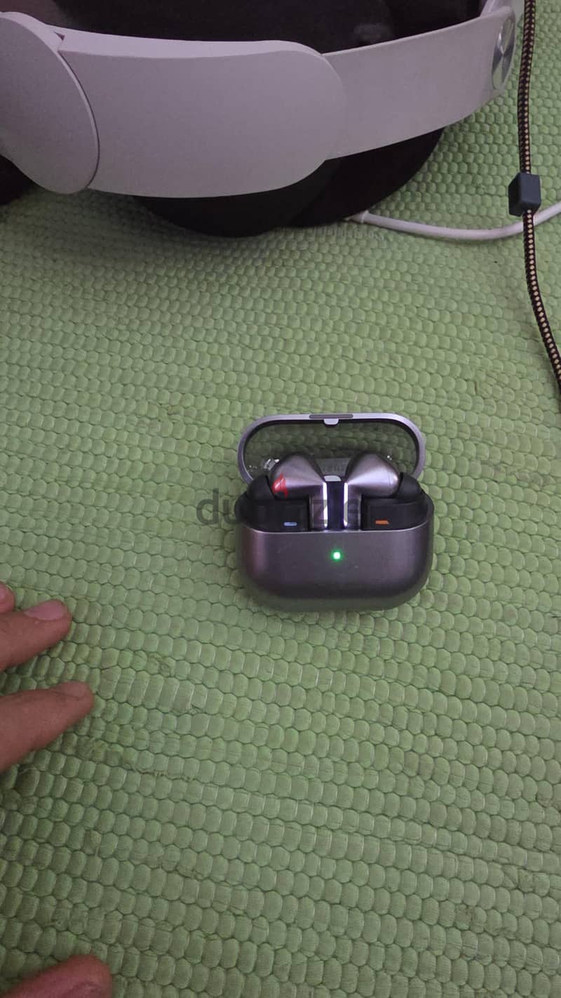 galaxy buds 3 pro 1