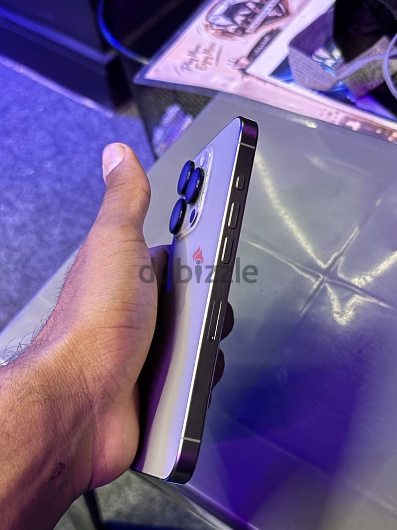 Apple - iPhone 15 Pro 4