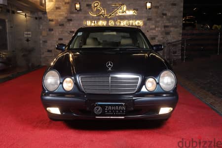 Mercedes-Benz E200