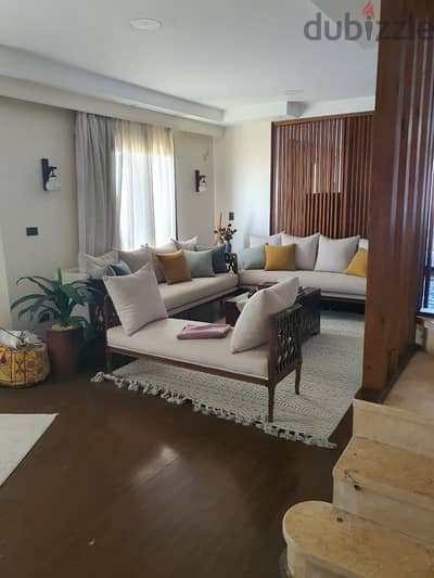Duplex in center of zayed