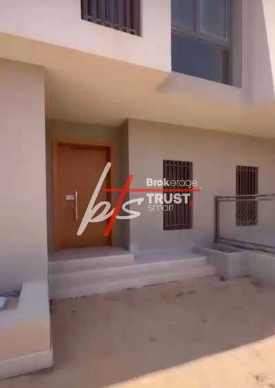 Villa for sale, townhouse, Ready to move, Middle Compound, Sodic East, Entrance 3, Shorouk City, next to New Giza