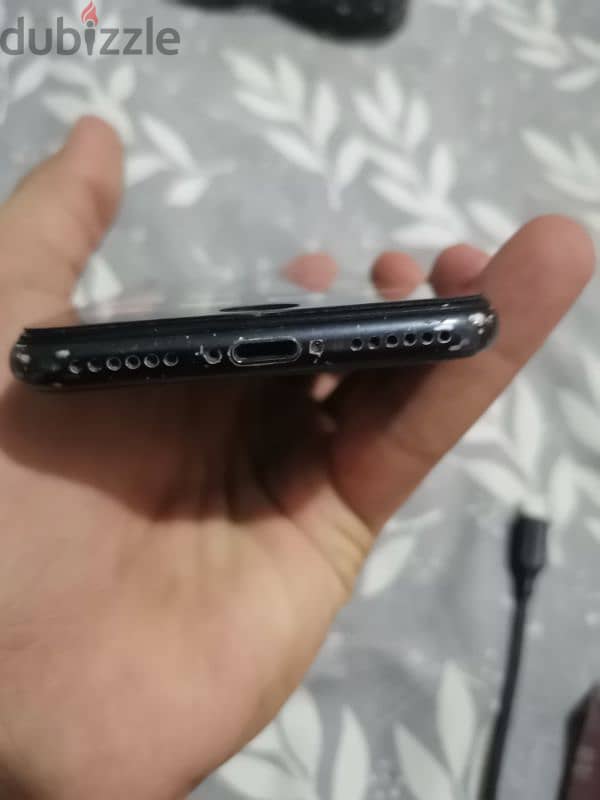 iPhone SE 2020 1