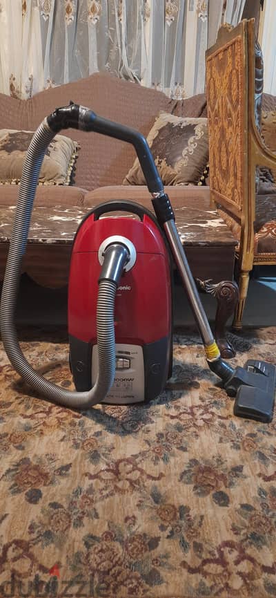 مكنسه باناسونيك ياباني