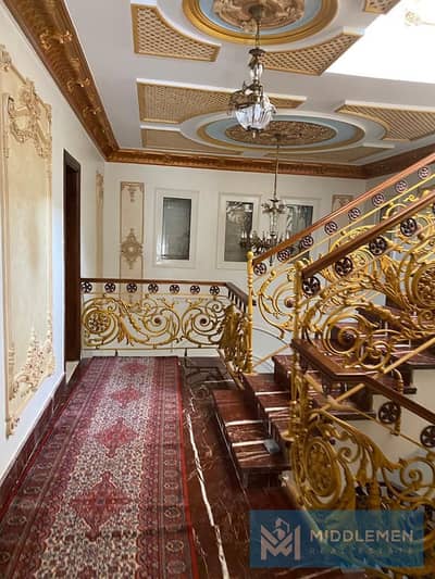 Standalone Classic  on 637m  Land 7bd corner unit on three sides Fully Finished Ready to Move in Hyde Park New Cairo