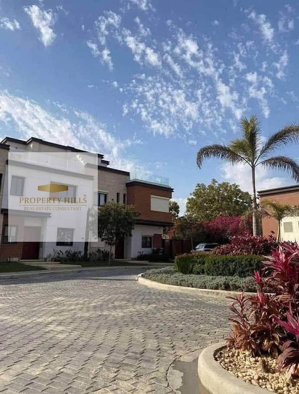 Villa for sale reduced by half in Fifth Settlement next to Mivida and Hyde Park