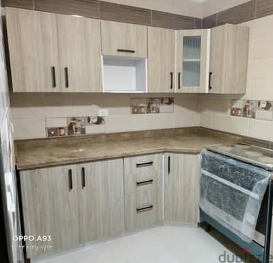 مطبخ كامل بحاله ممتازه
