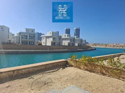 بأقل من سعر الشركه فيلا ستاندالون ريسيل متشطبه بالكامل استلام فوري جاهزه للمعاينه للبيع في مزارين العلمين الجديده Mazarine New Alamein