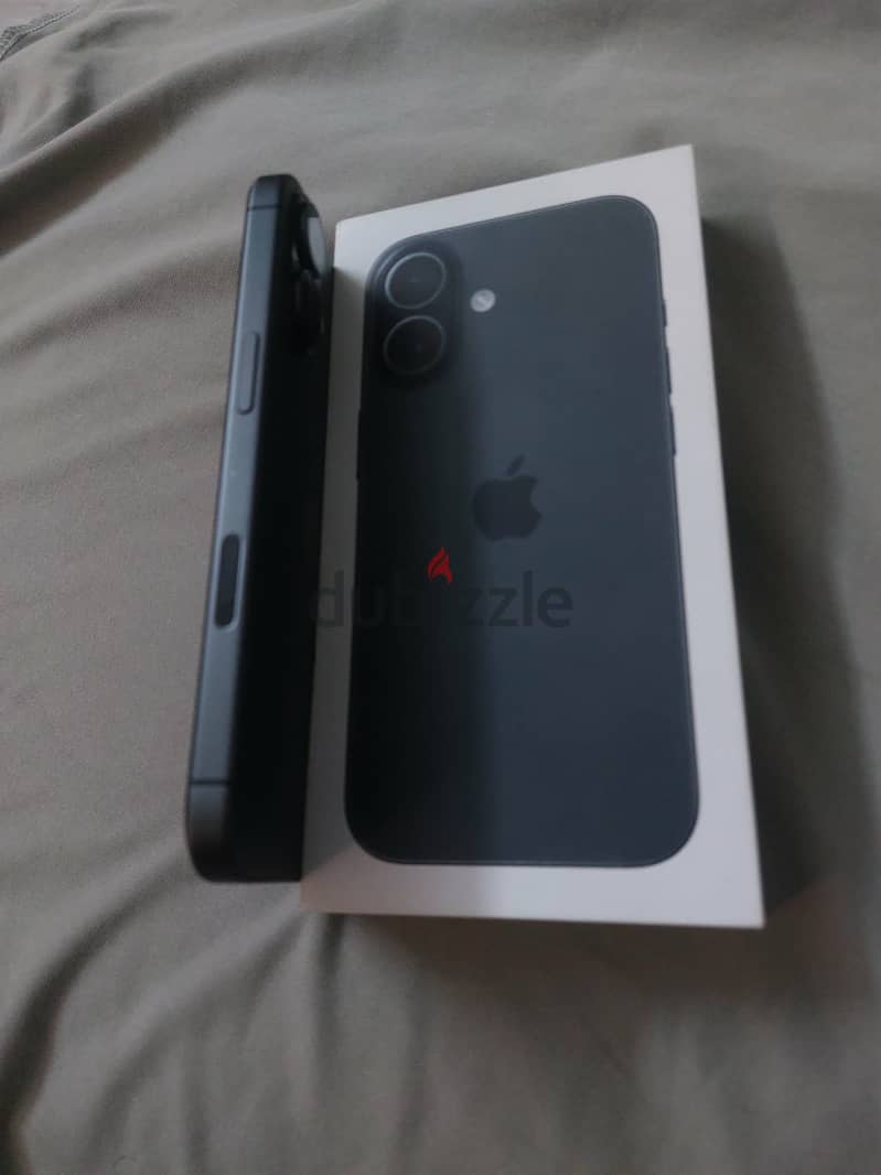 Apple - iPhone 17 2