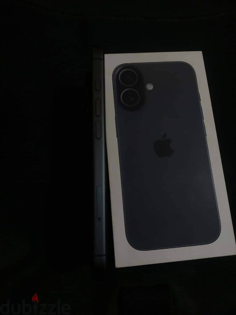 Apple - iPhone 17 7