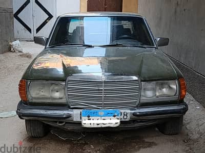 مرسيدس بنز 200 1983