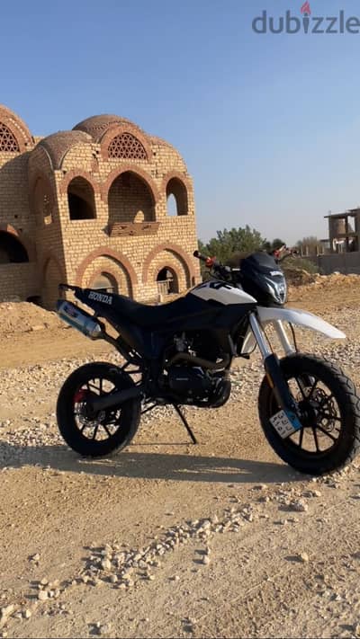 موتسكل تريلا 2026 250cc