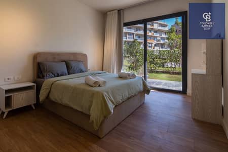 Ground-floor 2-bedroom apartment with a garden in Hyde Park Central, with only a 10% down payment, situated in a prime location in the heart of the Si