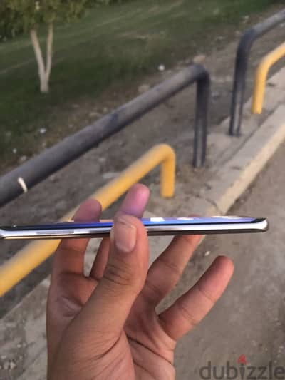 Samsung S8 Plus بلكرتونه