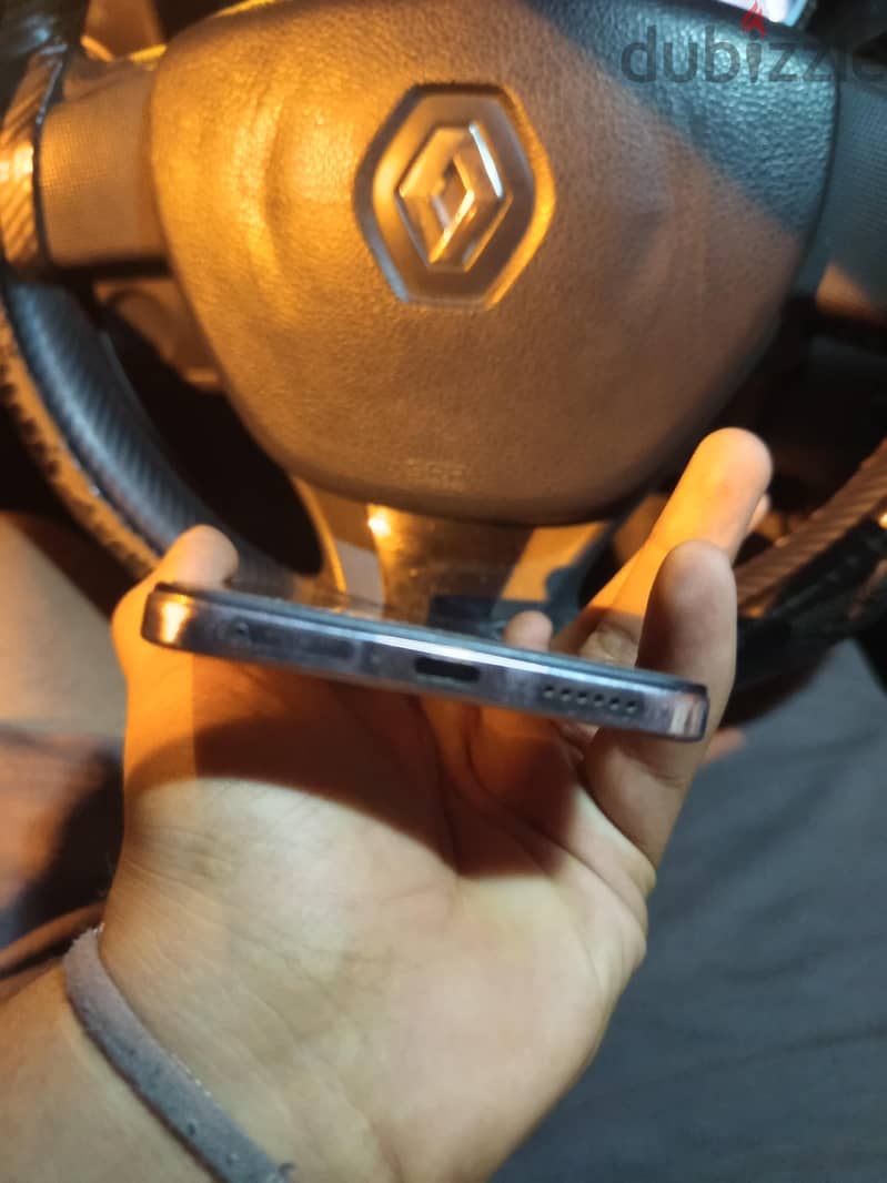 Vivo V50 Lite 3