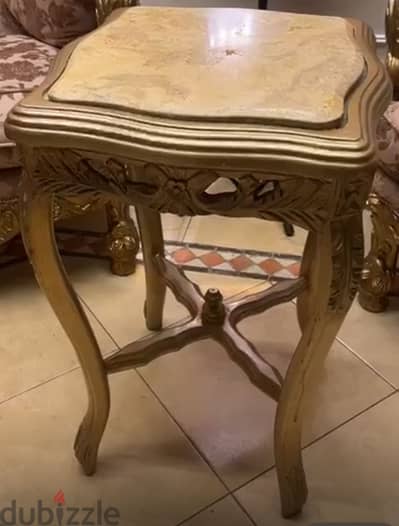 تربيزه جانبيه رخام مدهب