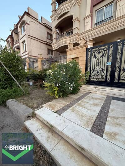 *Unbeatable market price!! For a 320m duplex - 3 bedrooms - 75% finished - in a prime location in El Banafseg 12*