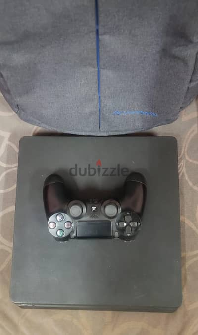 Playstation 4 slim