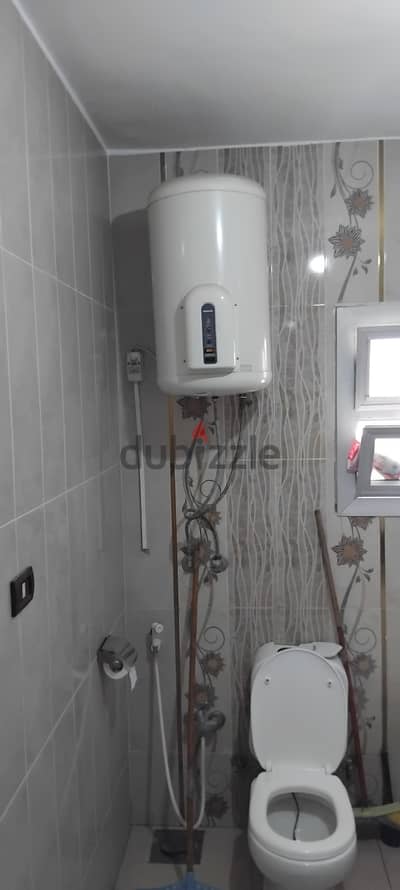 سخان كهرباء بحالة ممتازة
