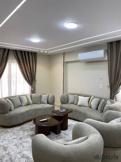 Furnished, air-conditioned hotel-style apartment next to City Stars, available for daily and monthly rent for families. Excellent location in Nasr Cit