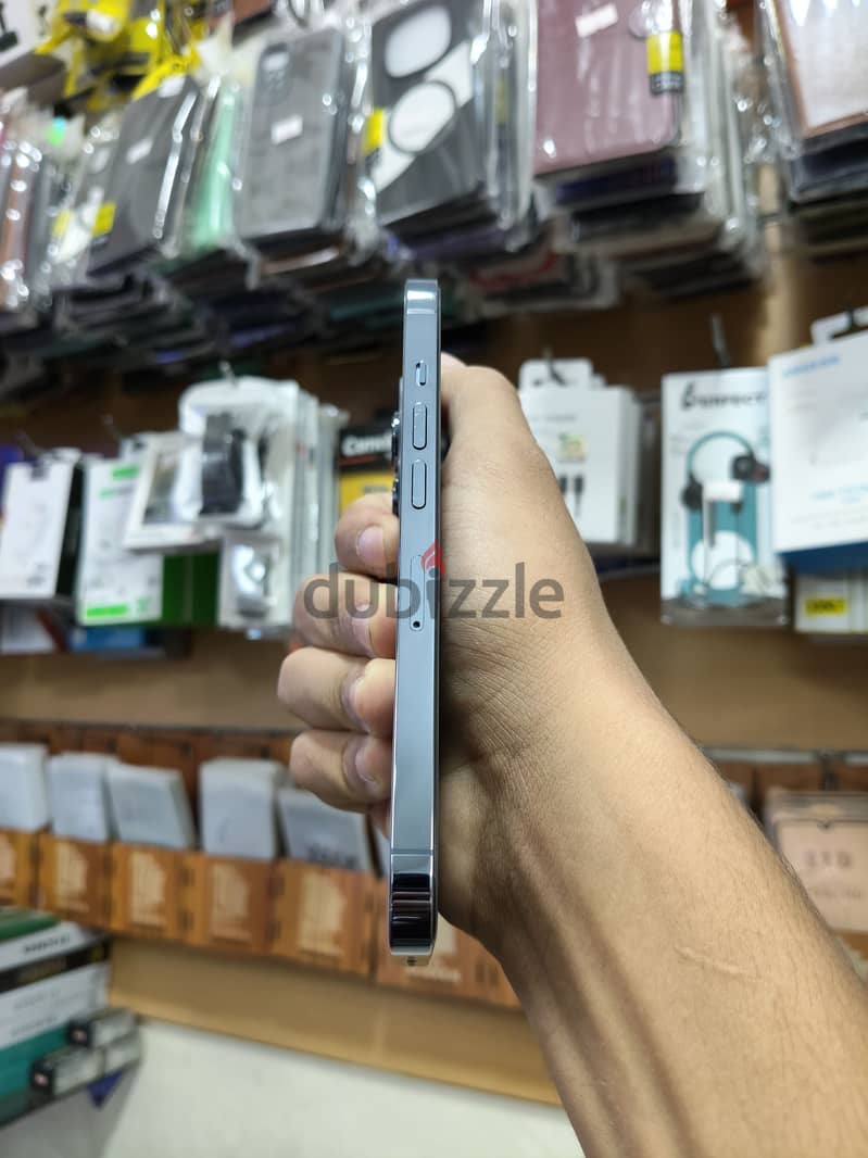 Apple - iPhone 13 Pro 4