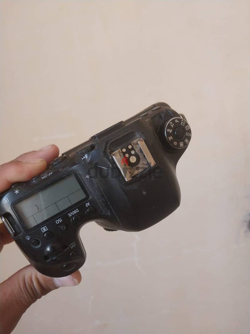 canon 6D mark 2 3
